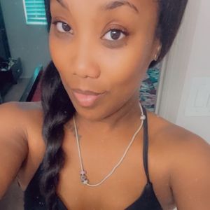 Meet your Posher, Latoya